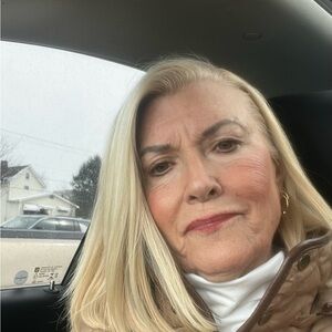 Meet your Posher, Shirley